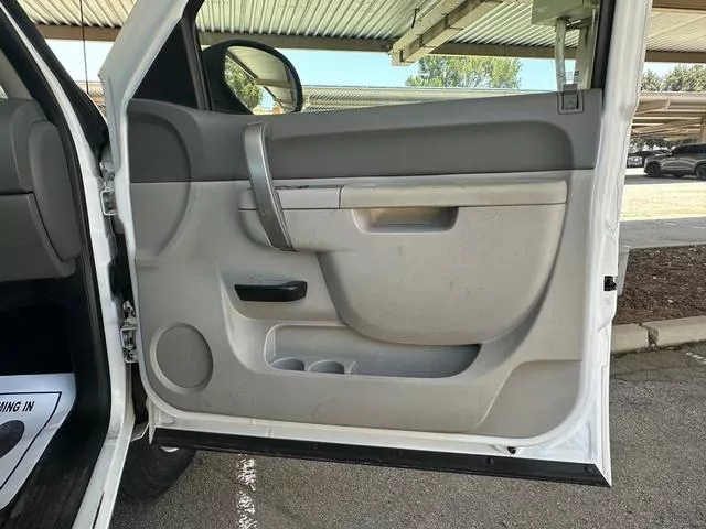 used Other Trucks Chevrolet  for sale, in North Hills, CA Thumbnail 21