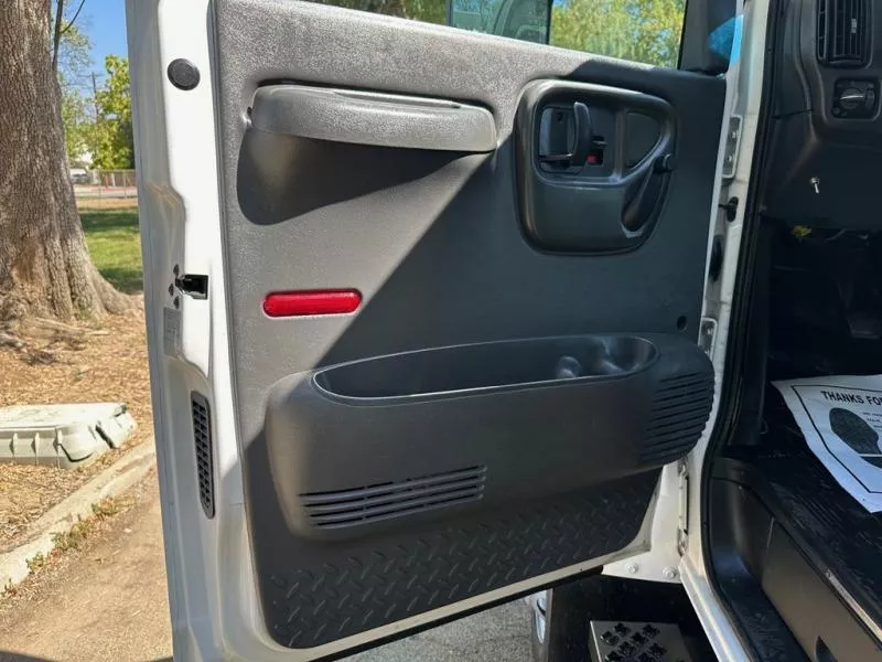 used Other Trucks GMC  for sale, in North Hills, CA Thumbnail 30