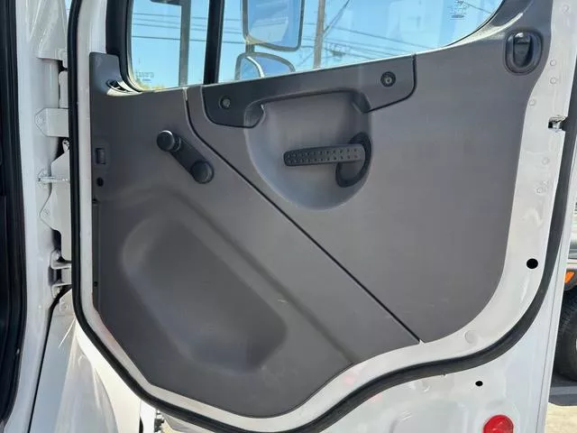 used Other Trucks Freightliner  for sale, in North Hills, CA Thumbnail 47