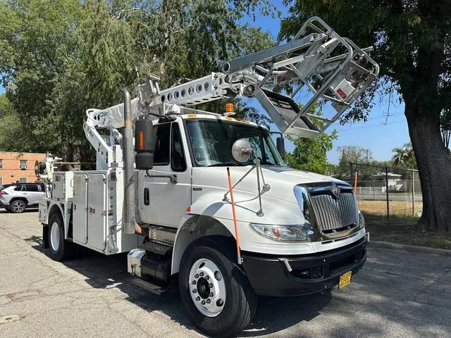 2011 International Durastar 4300 