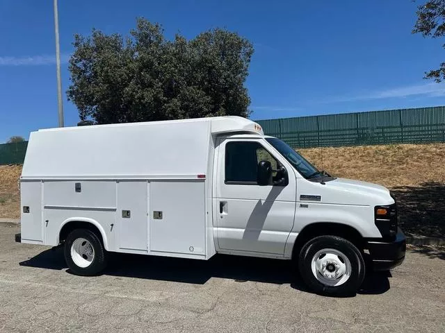 used Other Trucks Ford  for sale, in North Hills, CA Thumbnail 2