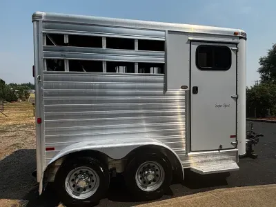 2013 Sundowner Trailers SuperSport Horse & Livestock