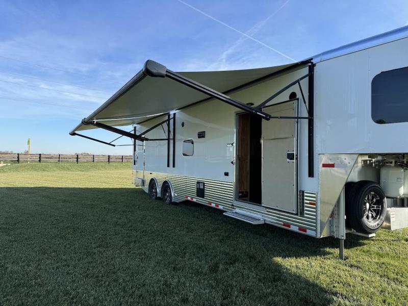 new Cargo (Enclosed) Trailers Sundowner Trailers  for sale, in Arthur, IL Thumbnail 49