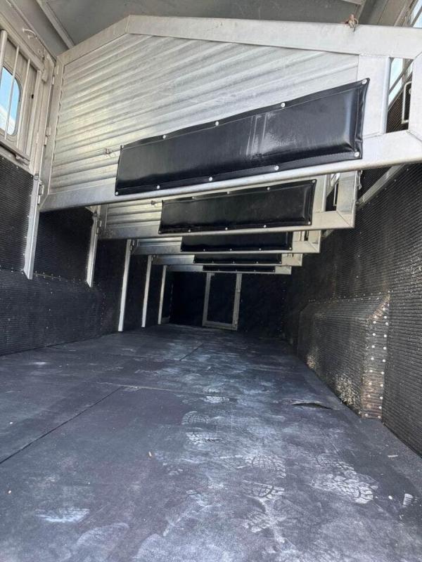 used Horse Trailers Elite Trailers  for sale, in Arthur, IL Thumbnail 10