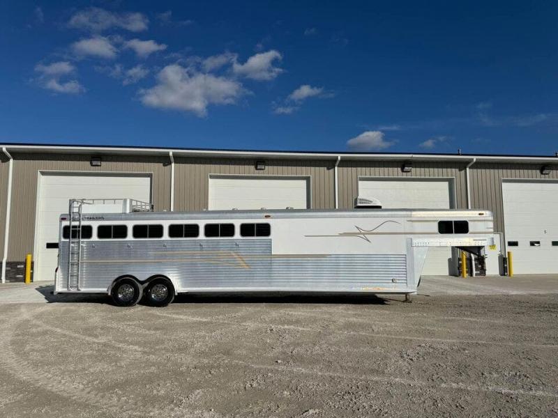 used Horse Trailers Elite Trailers  for sale, in Arthur, IL image-0