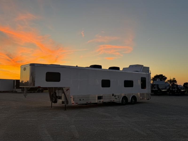 new Cargo (Enclosed) Trailers Sundowner Trailers  for sale, in Arthur, IL Thumbnail 3