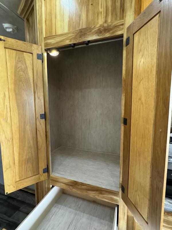 new Cargo (Enclosed) Trailers Sundowner Trailers  for sale, in Arthur, IL Thumbnail 33