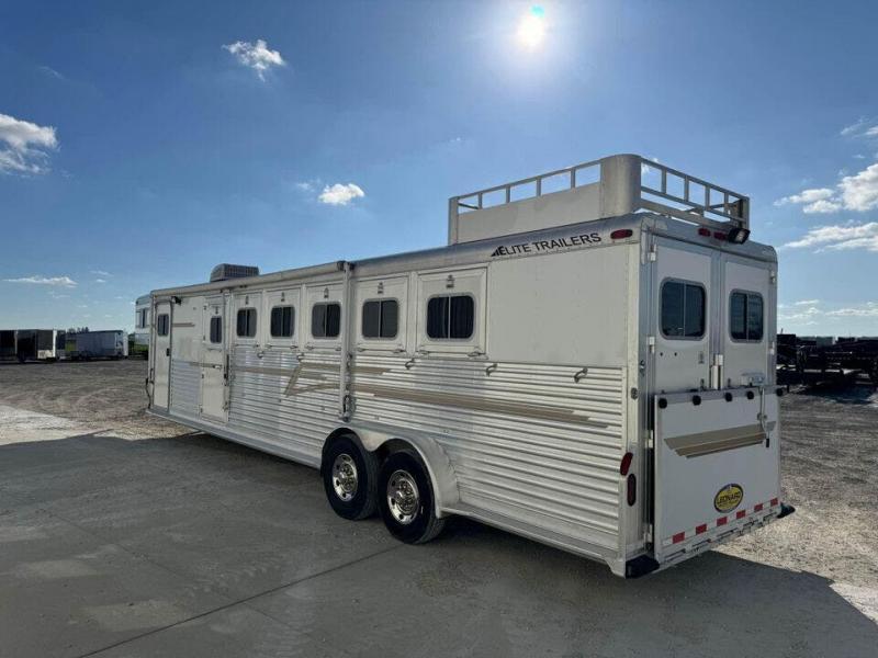 used Horse Trailers Elite Trailers  for sale, in Arthur, IL Thumbnail 3
