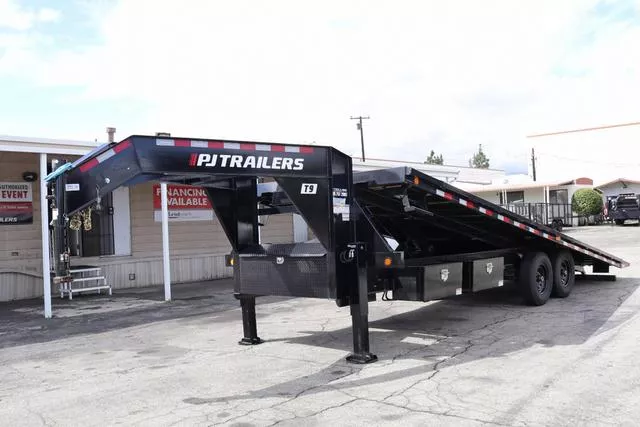 2025 PJ Trailers T9 Deck Over Tilt 