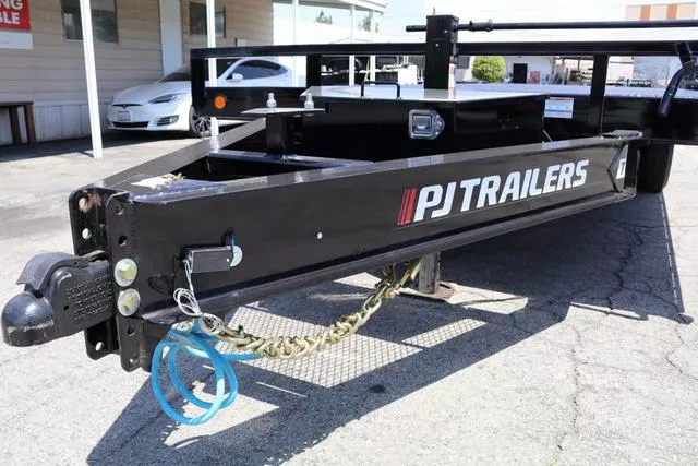 new Equipment / Flatbed Trailers PJ Trailers  for sale, in Ontario, AL Thumbnail 14