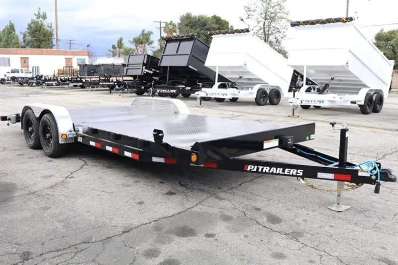 2025 PJ Trailers CH202 