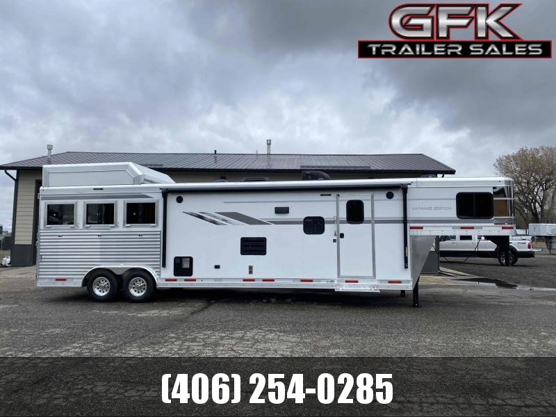 2022 SMC Laramie 3 Horse 14' Living Quarter Trailer 2022 SMC Laramie 3 Horse 14' Living Quarter Trailer