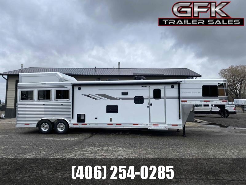 2022 SMC Laramie 3 Horse 14' Living Quarter Trailer 2022 SMC Laramie 3 Horse 14' Living Quarter Trailer