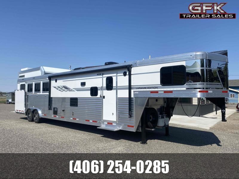 2023 SMC Laramie 4 Horse Side Load 14' LQ Trailer 2023 SMC Laramie 4 Horse Side Load 14' LQ Trailer