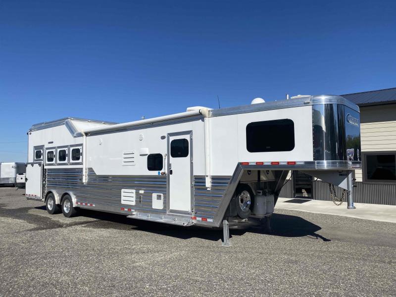2021 Cimarron 4 Horse Sideload 14' Living Quarter Trailer 2021 Cimarron 4 Horse Sideload 14' Living Quarter Trailer