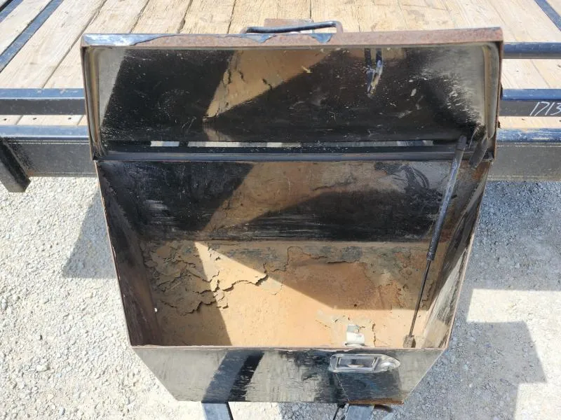 used Equipment / Flatbed Trailers Load Trail  for sale, in Arthur, IL Thumbnail 9