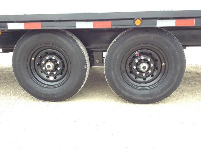 new Equipment / Flatbed Trailers Load Trail  for sale, in Arthur, IL Thumbnail 11