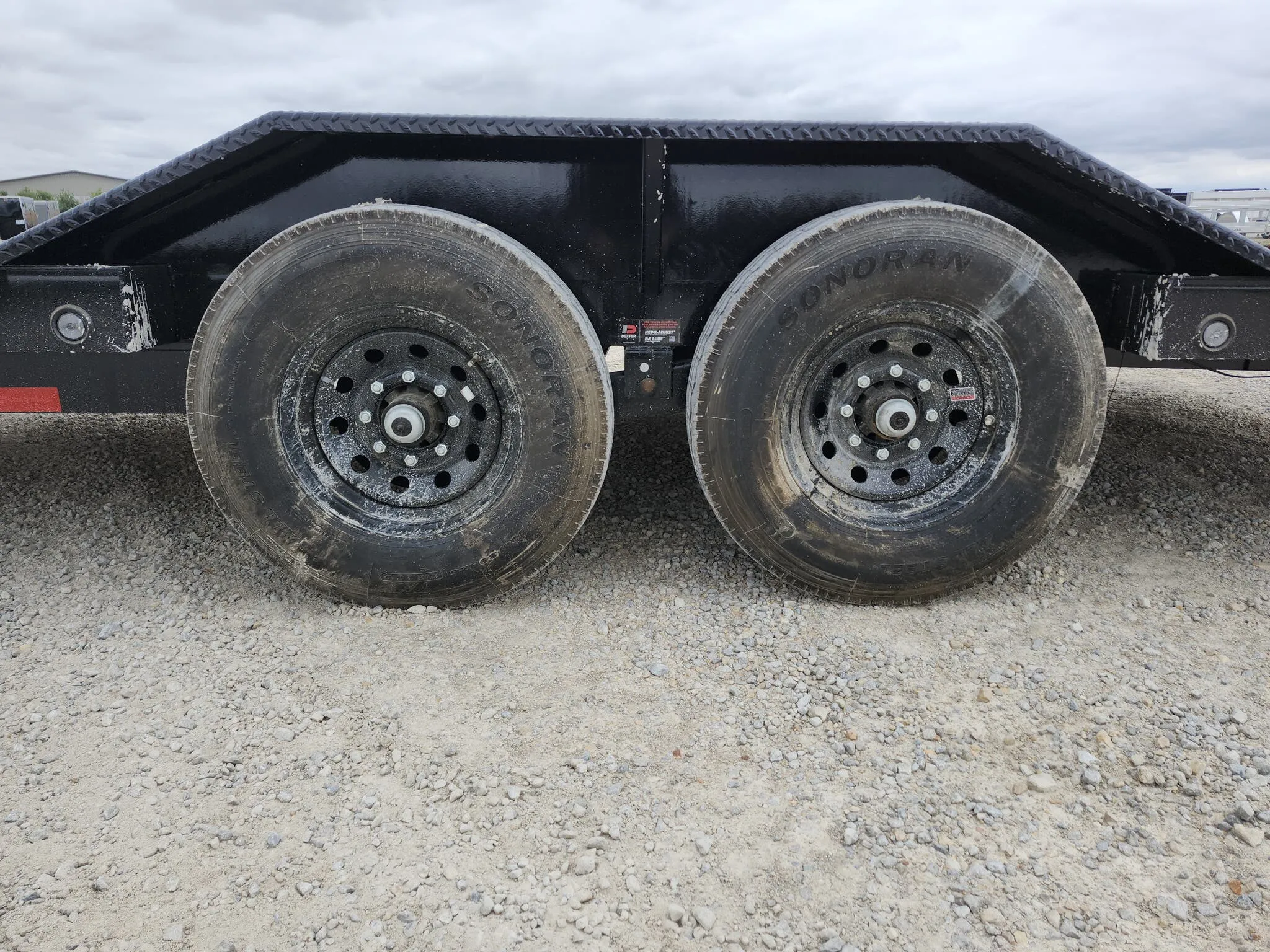new Equipment / Flatbed Trailers Load Trail  for sale, in Arthur, IL Thumbnail 7