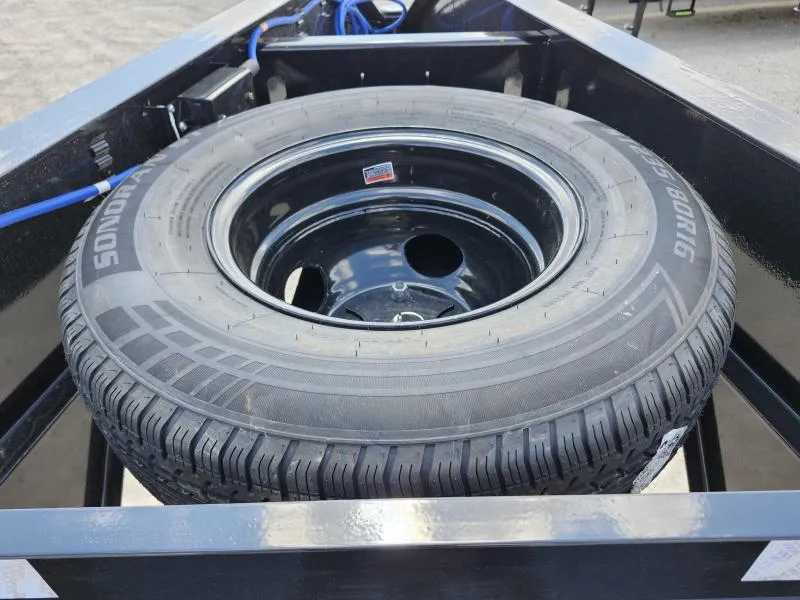 new Equipment / Flatbed Trailers Load Trail  for sale, in Arthur, IL Thumbnail 12