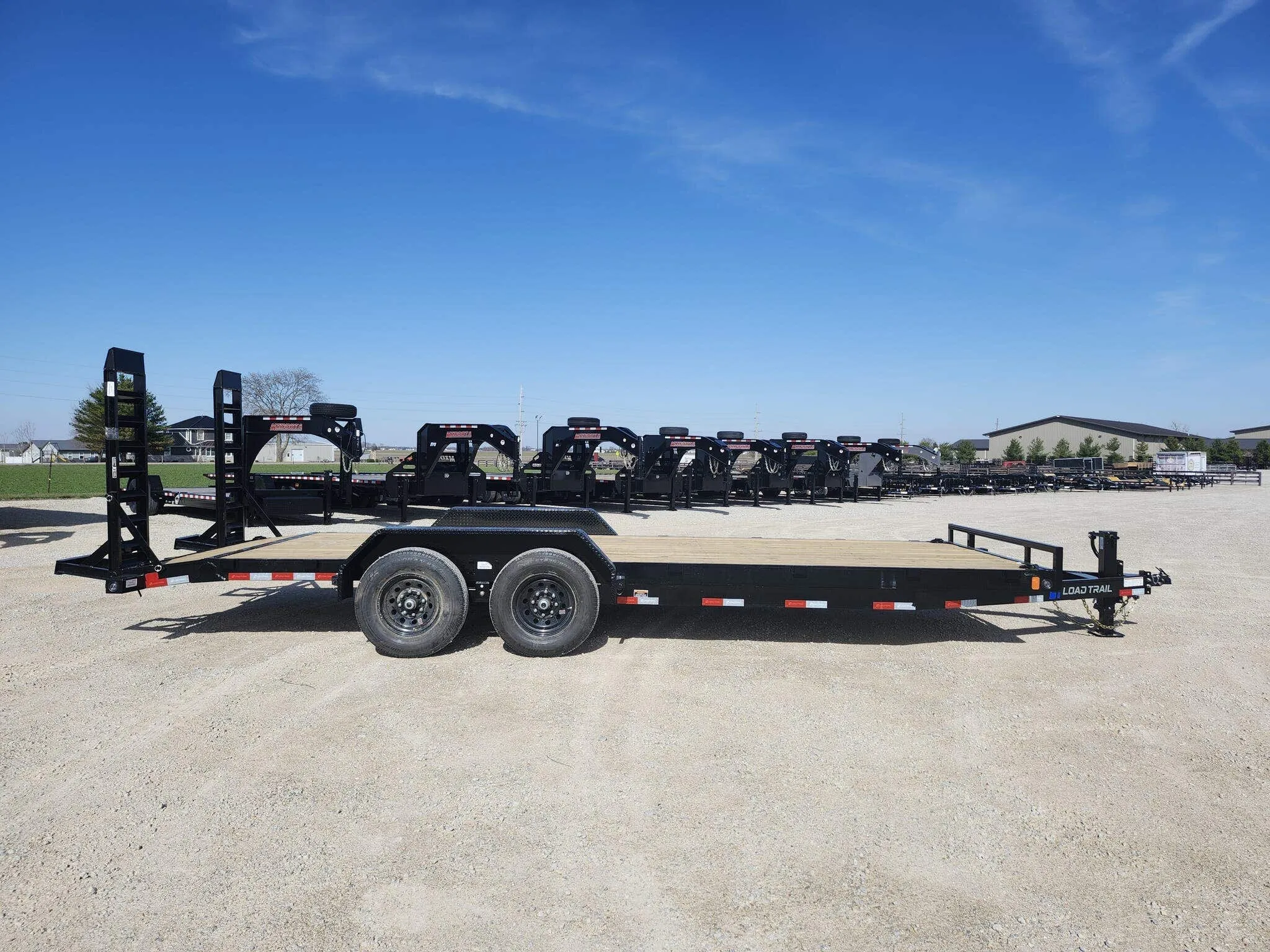 new Equipment / Flatbed Trailers Load Trail  for sale, in Arthur, IL Thumbnail 2