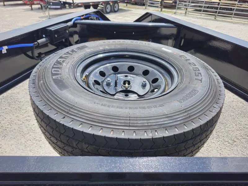 new Equipment / Flatbed Trailers Load Trail  for sale, in Arthur, IL Thumbnail 10