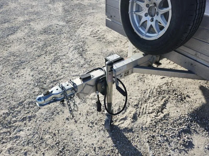 used Utility Trailers Aluma  for sale, in Arthur, IL Thumbnail 8