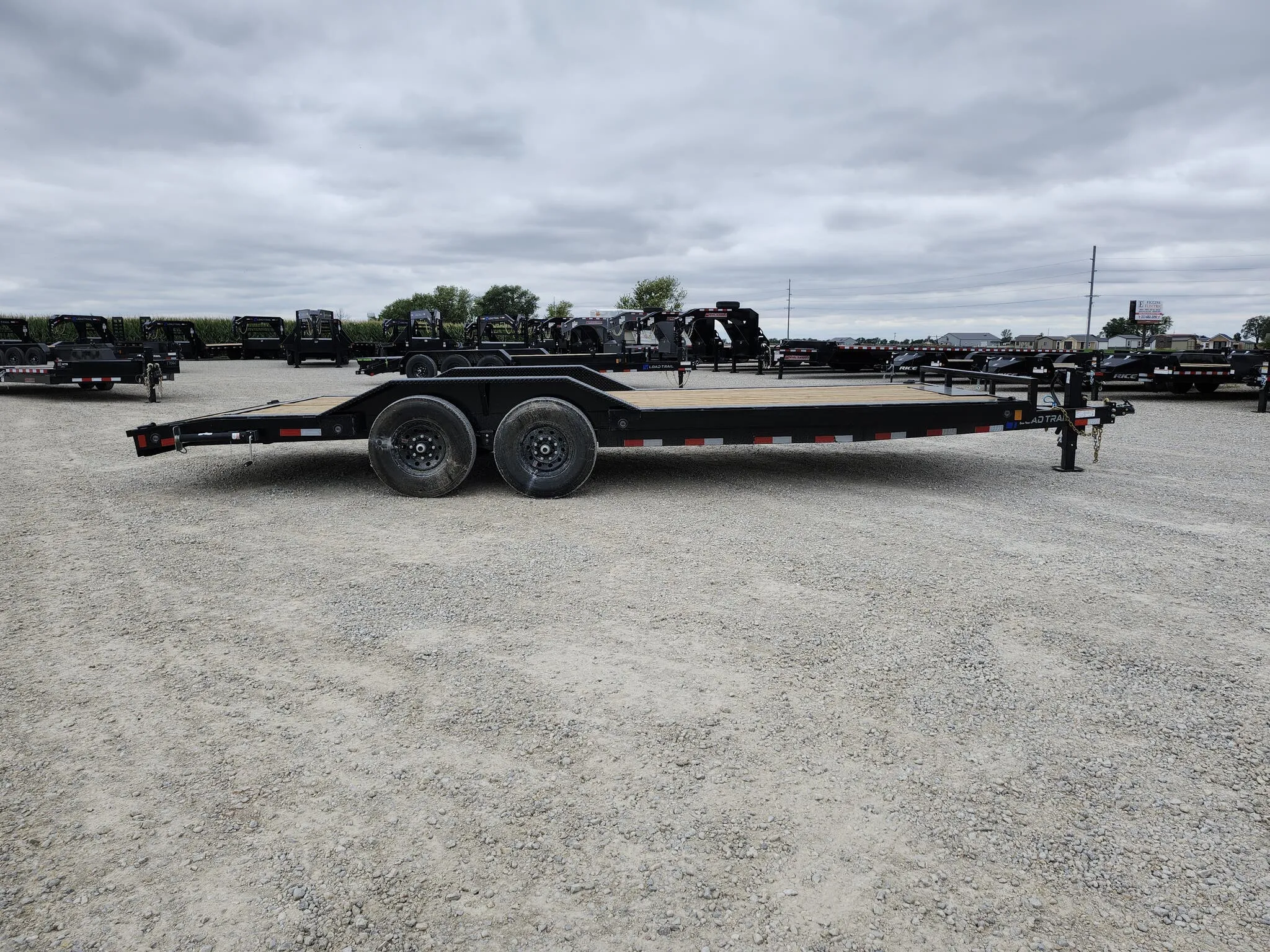 new Equipment / Flatbed Trailers Load Trail  for sale, in Arthur, IL Thumbnail 2