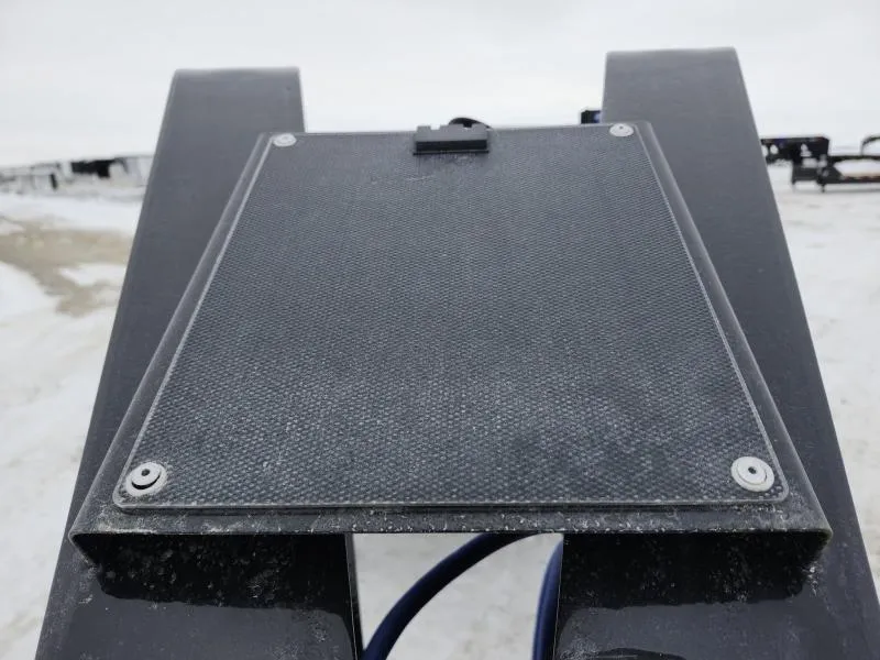 new Equipment / Flatbed Trailers Load Trail  for sale, in Arthur, IL Thumbnail 13