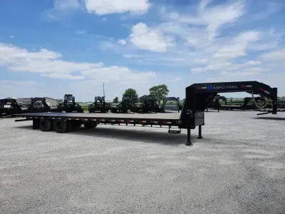2026 Load Trail 102X36 Gooseneck w/ 12ft Hyd Dovetail / 25.9K GVWR