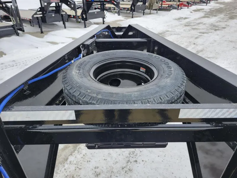 new Equipment / Flatbed Trailers Load Trail  for sale, in Arthur, IL Thumbnail 12