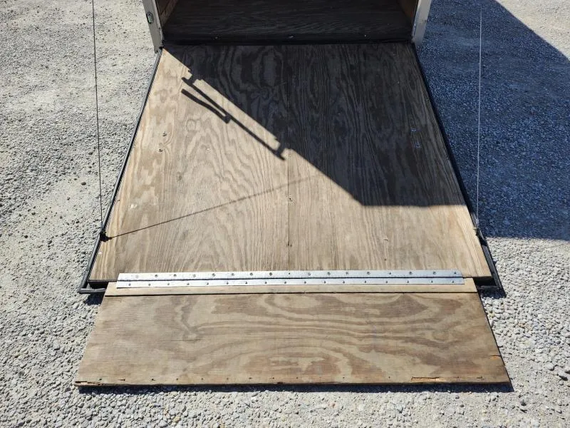 used Cargo (Enclosed) Trailers Forest River  for sale, in Arthur, IL Thumbnail 14