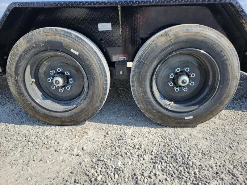 new Equipment / Flatbed Trailers Load Trail  for sale, in Arthur, IL Thumbnail 7