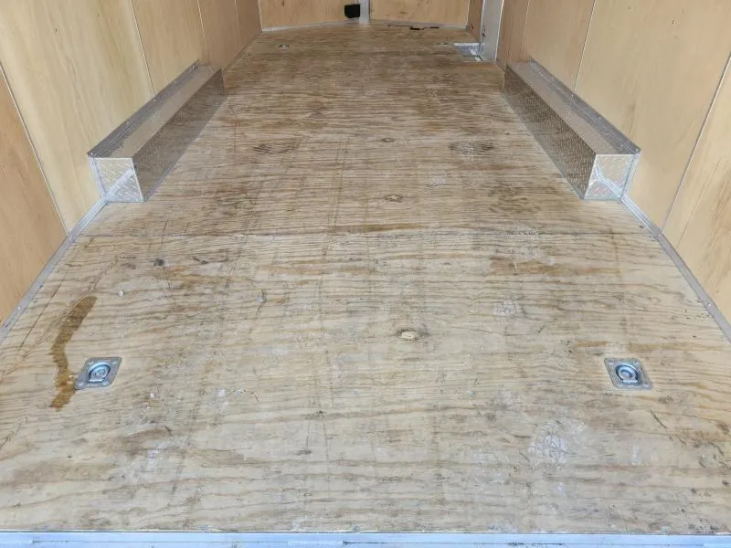 used Cargo (Enclosed) Trailers Lightning Trailers  for sale, in Arthur, IL Thumbnail 15