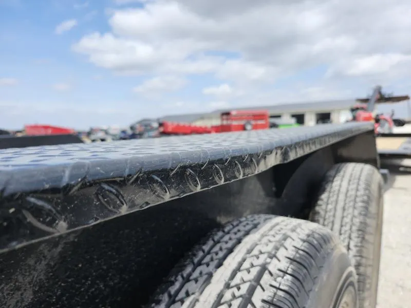 new Equipment / Flatbed Trailers Load Trail  for sale, in Arthur, IL Thumbnail 13