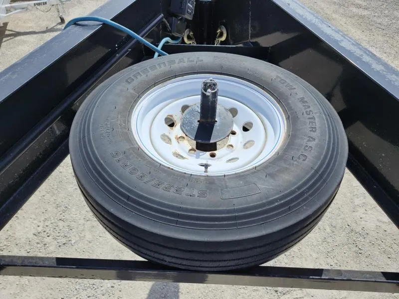 used Equipment / Flatbed Trailers PJ Trailers  for sale, in Arthur, IL Thumbnail 11