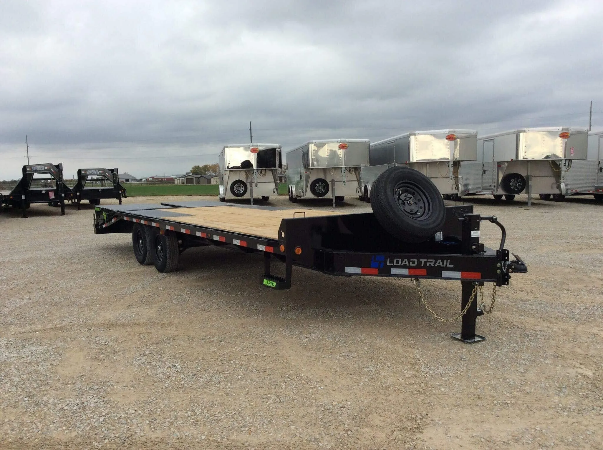 2027 Load Trail 102X24' Deckover Flatbed Equipment / 14K GVWR