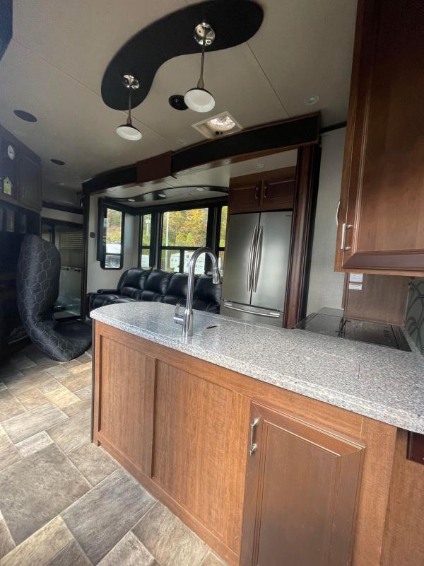 used Toy Haulers Keystone RV Fuzion Chrome for sale, in Corbin, KY Thumbnail 6