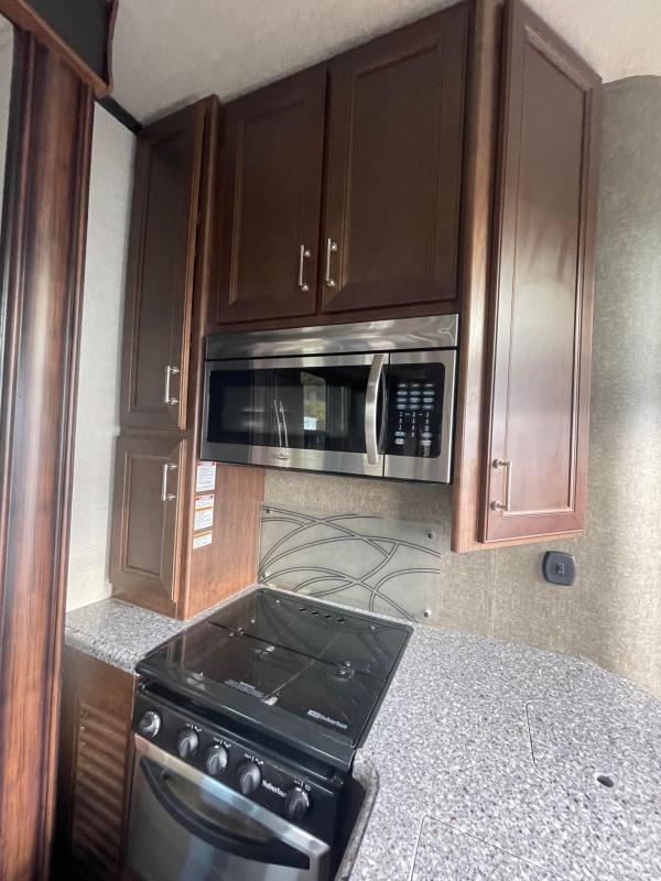 used Toy Haulers Keystone RV Fuzion Chrome for sale, in Corbin, KY Thumbnail 14
