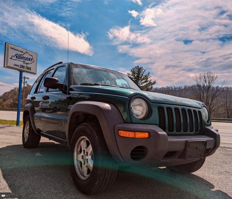 2004 Jeep Liberty Sport 4X4 SUV 2004 Jeep Liberty Sport 4X4 SUV