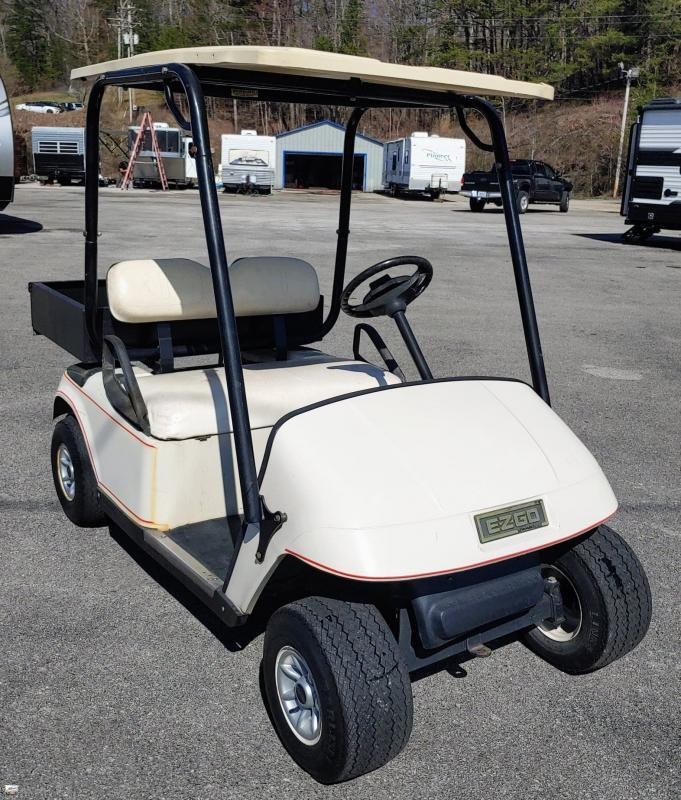 2002 E-Z-GO TXT 36v electric dump bed 2 seater Golf Cart 2002 E-Z-GO TXT 36v electric dump bed 2 seater Golf Cart