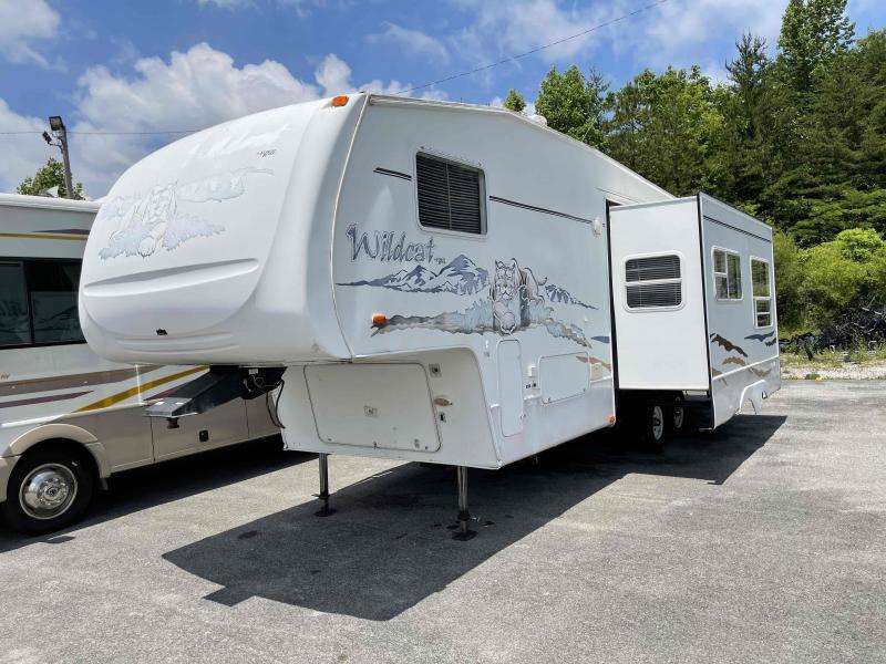 2004 Forest River Wildcat 29BHBP Fifth Wheel 2004 Forest River Wildcat 29BHBP Fifth Wheel