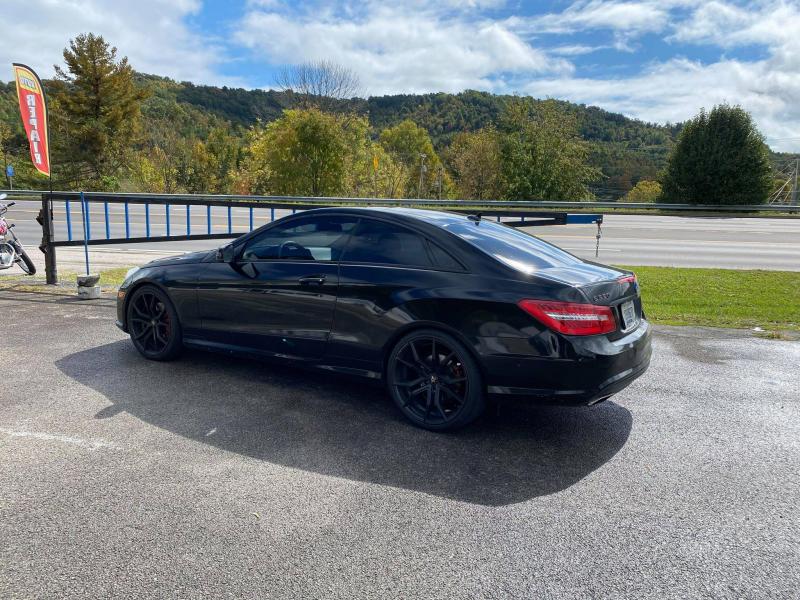 2010 Mercedes Benz E550 Car 2010 Mercedes Benz E550 Car