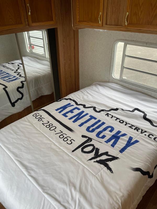 used Travel Trailers Gulf Stream Conquest for sale, in Corbin, KY Thumbnail 12