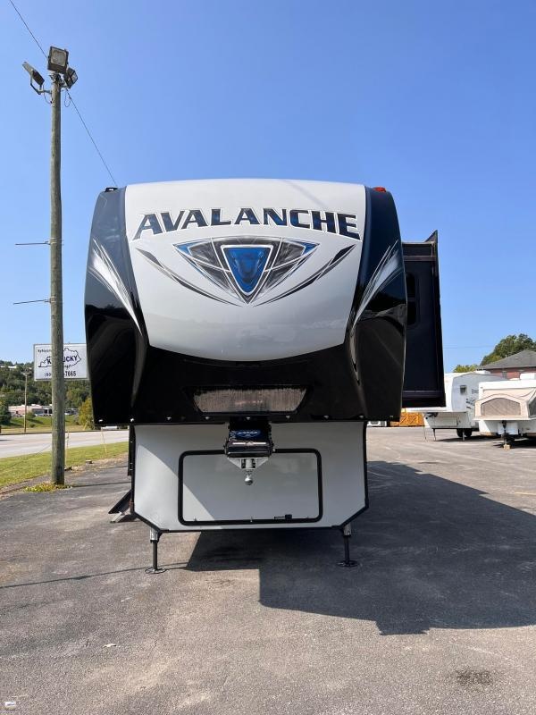 2019 Keystone Avalanche 396BH Fifth Wheel 2019 Keystone Avalanche 396BH Fifth Wheel