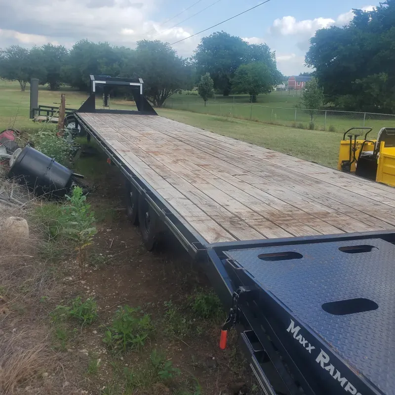 2025 27-40 General Trailers