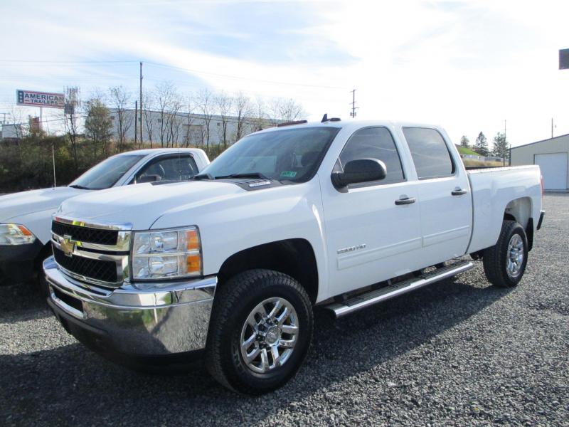 2013 Chevrolet Silverado 2500HD LT Crew 4X4 Truck 2013 Chevrolet Silverado 2500HD LT Crew 4X4 Truck