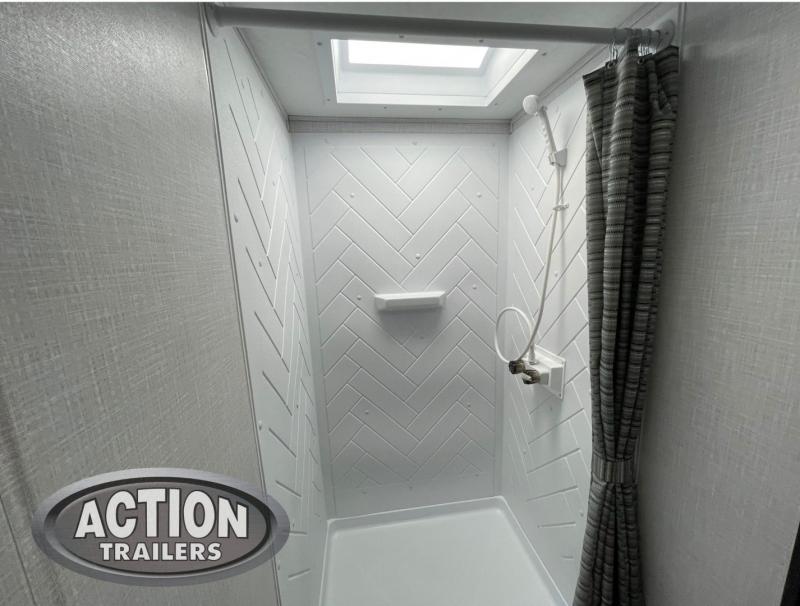 new Travel Trailers Dutchmen RV Coleman Light LX for sale, in Strathroy, ON Thumbnail 15