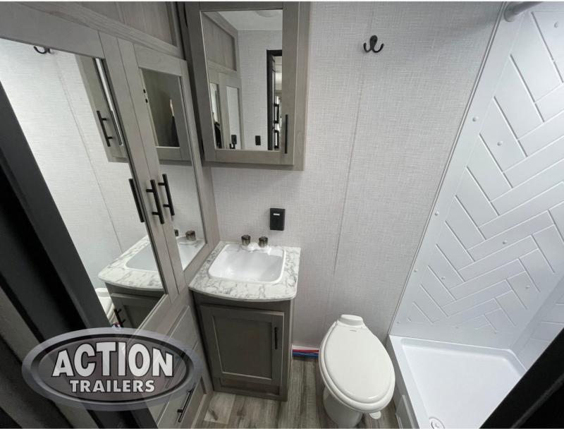 new Travel Trailers Dutchmen RV Coleman Light LX for sale, in Strathroy, ON Thumbnail 17