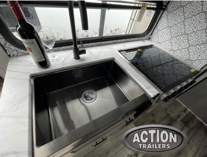 new Travel Trailers Dutchmen RV Coleman Light LX for sale, in Strathroy, ON Thumbnail 24