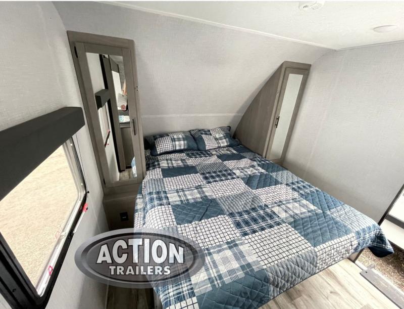 new Travel Trailers Dutchmen RV Coleman Light LX for sale, in Strathroy, ON Thumbnail 11